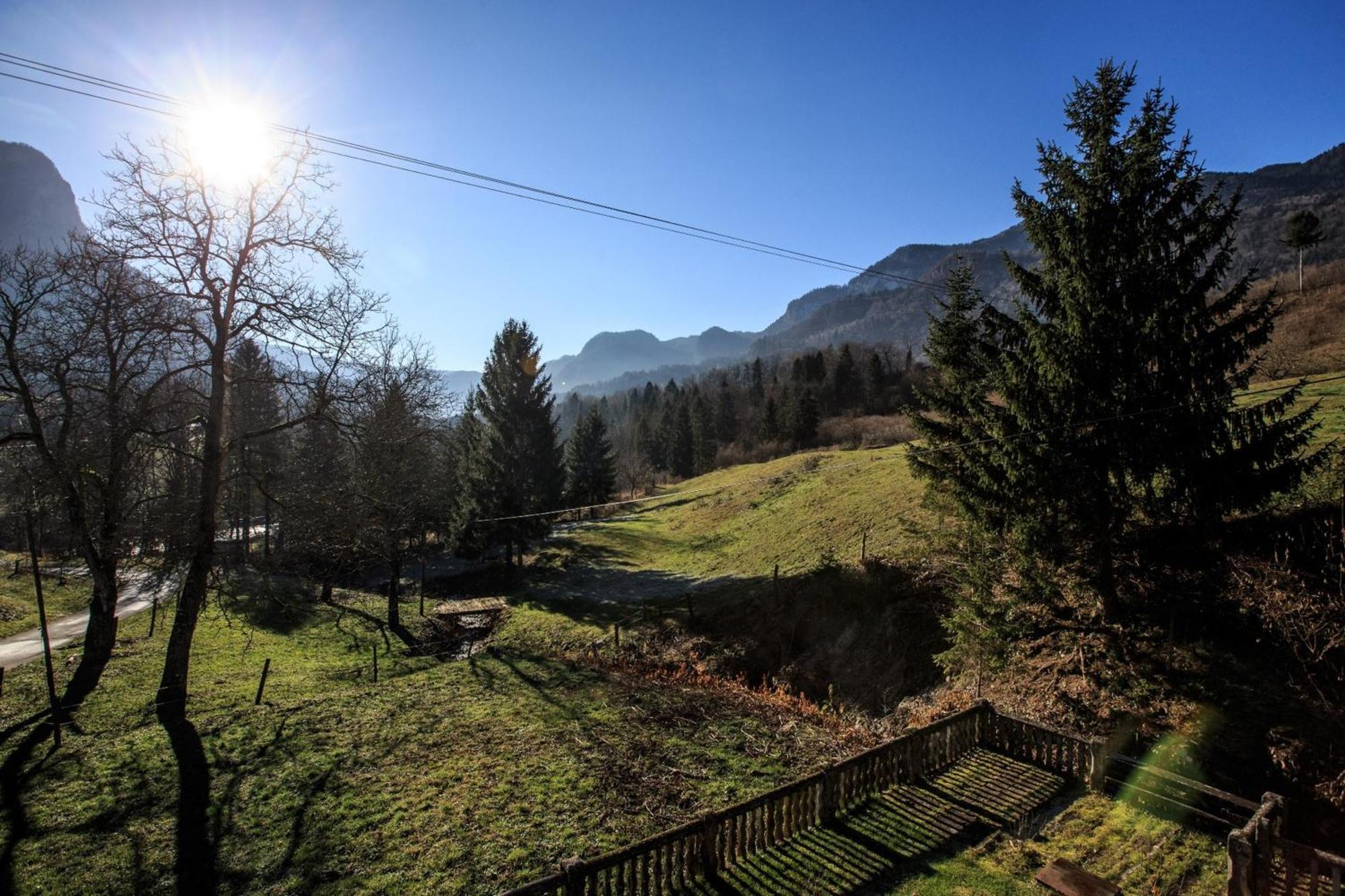 Holiday Home Bela โบฮินิสกา เบลา ภายนอก รูปภาพ